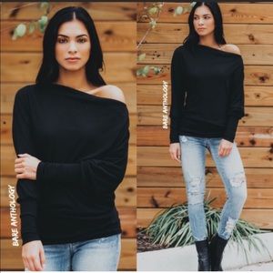 Double U off the shoulder top